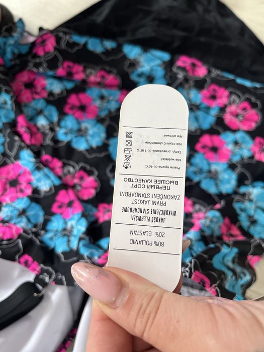 Stroj kąpielowy damaki