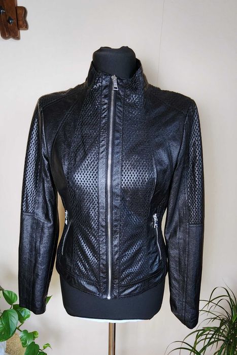 Czarna kurtka ramoneska / biker Guess. Rozmiar S