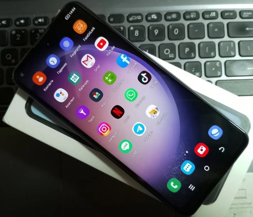 Смартфон Samsung Galaxy S22 Ultra (Snapdragon) 12/128GB в отличном состоянии