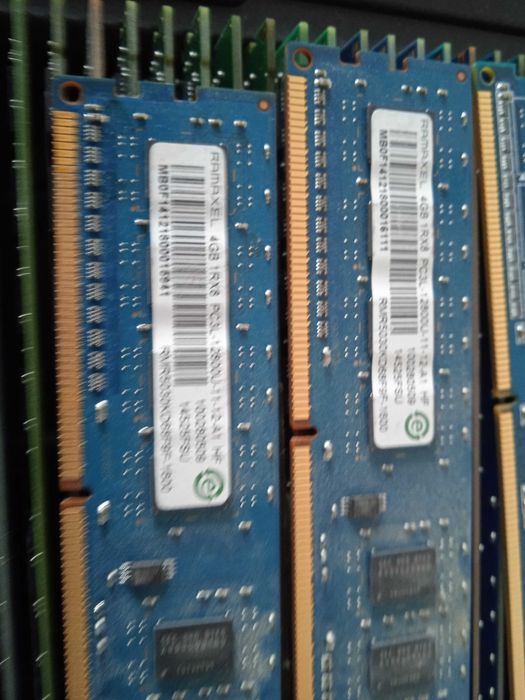 ddr3 4gb 12800\1600 _ есть много