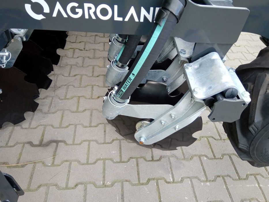 Aplikator do gnojowicy AGROLAND TSG
