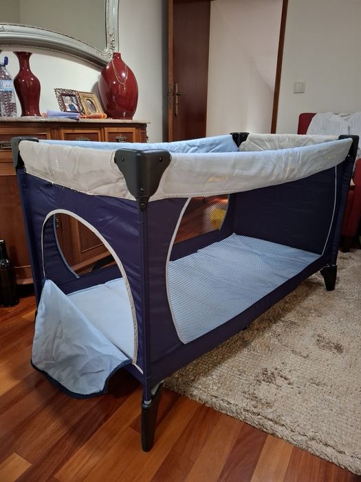 Berço infantil de viagem