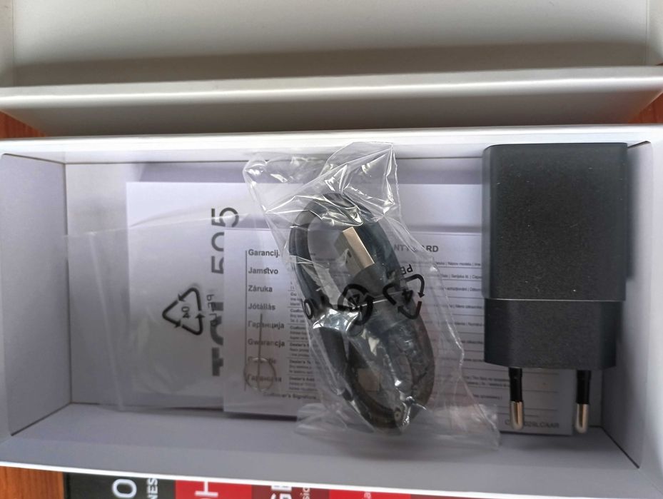 nowy telefon TCL 505
