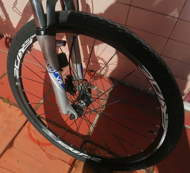 Vendo bicicleta Giant bom estado