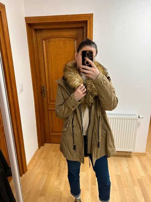 Parka kurtka z futrem 42