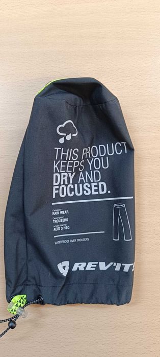 Calças de mota , para a chuva, marca Revit
