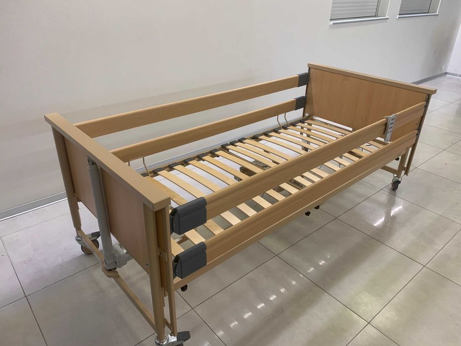 Łóżko rehabilitacyjne z pilotem bezprzewodowym Dali Burmeier