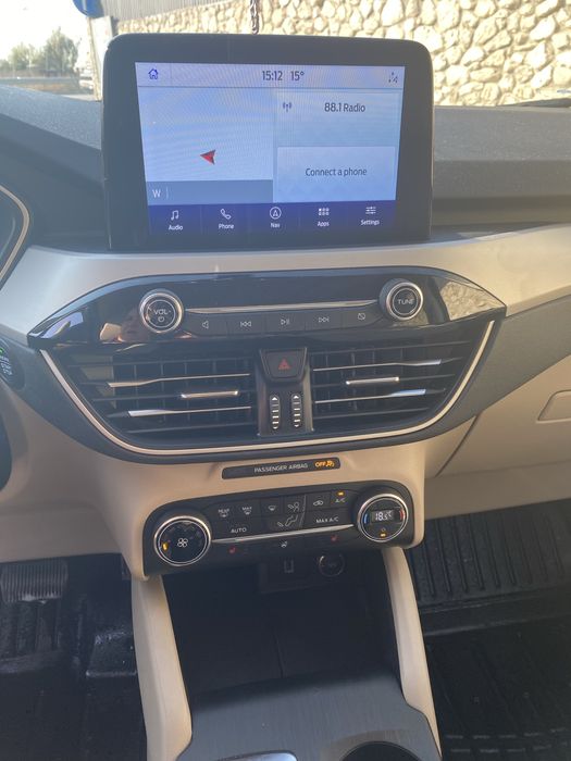Ford Escape автомобіль