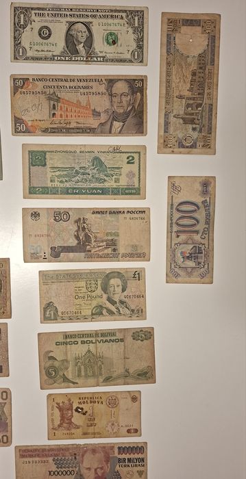 Coleção de notas de vários paises