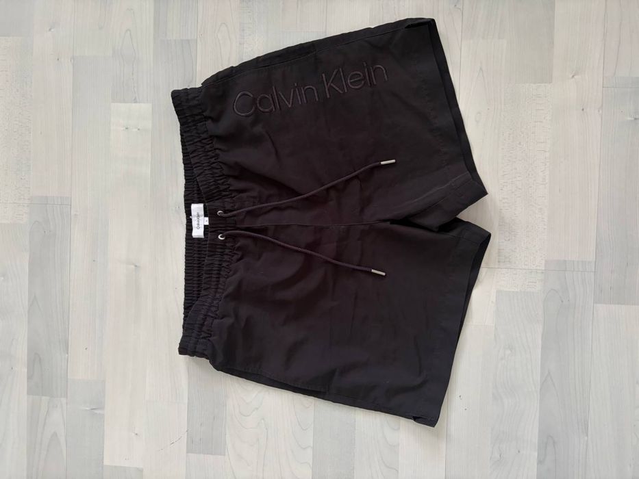 Calvin Klein чоовічі шорти для плавання