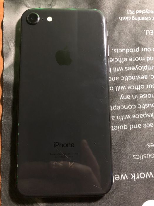 iPhone 8 64gb на запчастини або цілим