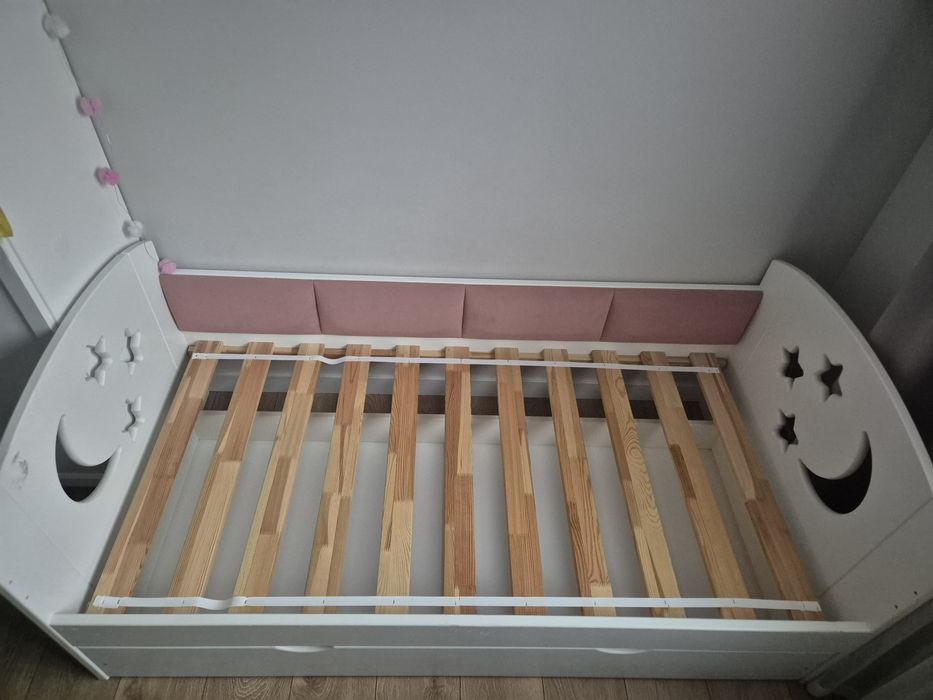 Łóżko dziecięce 160x80 z szuflada i materacem hevea