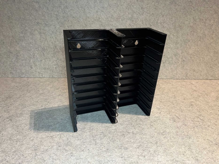 Stojak scienny na 20 kaset DAT