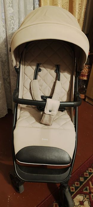 Прогулочная коляска Carello Bravo