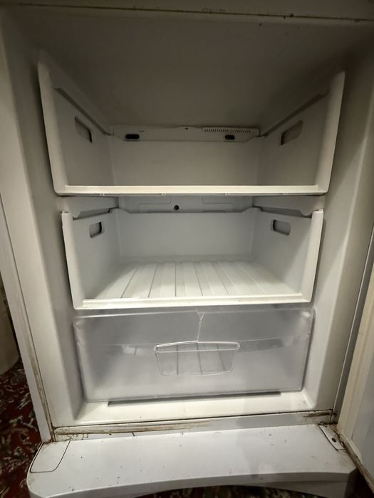 Холодильник INDESIT