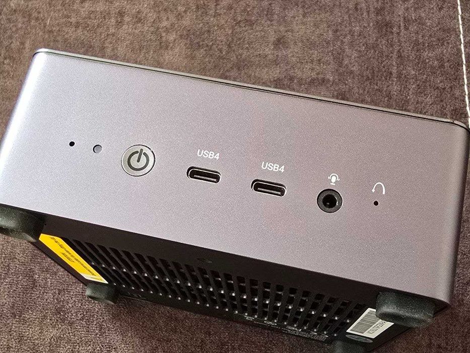 MinisForum UM790 Pro (R9-7940HS/ 64 DDR5/ 1Tb SSD/ Wi-Fi 6E)