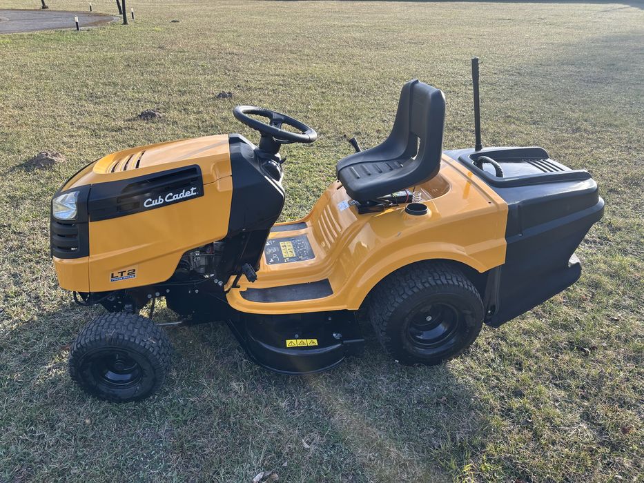 Kosiarka Traktorek Cub Cadet LT2