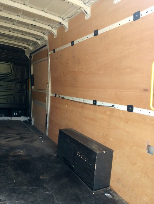 Crafter 24r zabudowa paki L3 h2