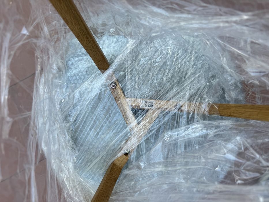 Conjunto de 2 Mesas de Apoio JYSK (Vidro / Carvalho Maciço)