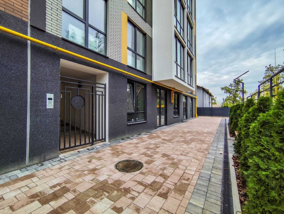 39,3м.кв. Квартира+ лоджия з розвинутою інфраструктурою.