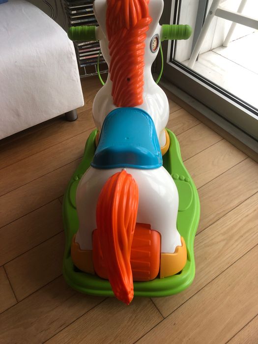 Cavalo de baloiço e Andador Feber