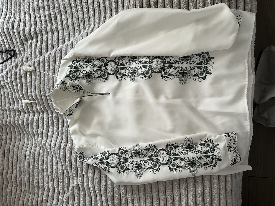 Парні вишиванки нові