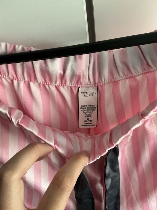 Zestaw piżama różowa w paski Victoria’s Secret