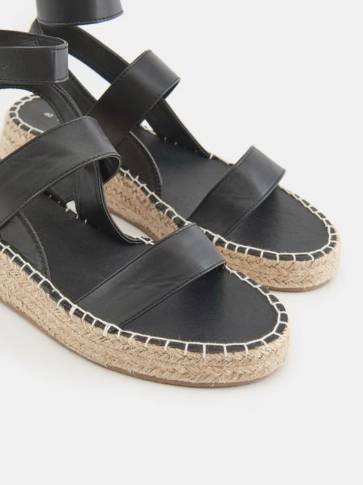 Сандалии женские Sinsay