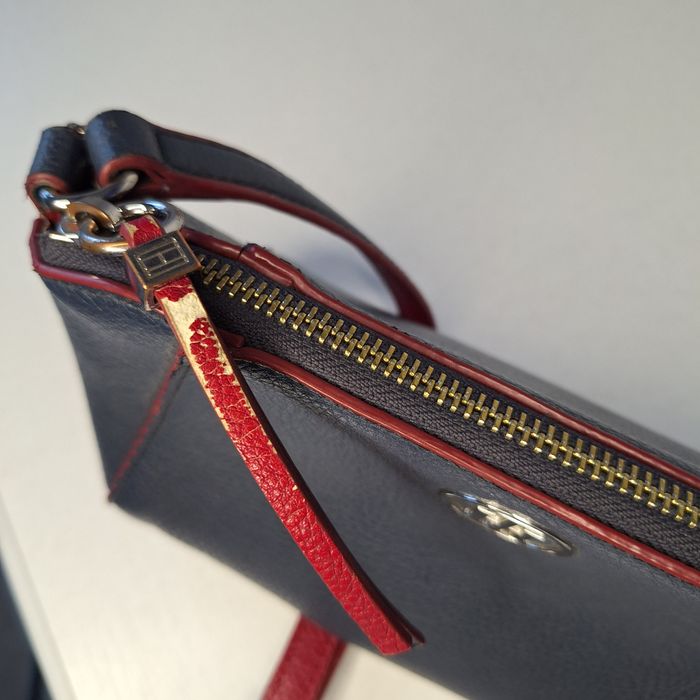 Mała torebka Tommy Hilfiger