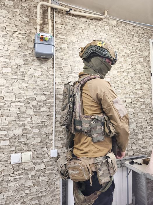 Бронежилет каска і рпс