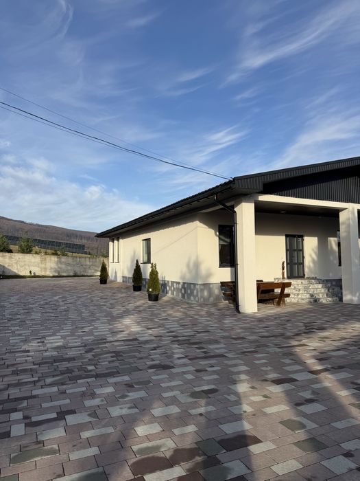 Подобова оренда будинку