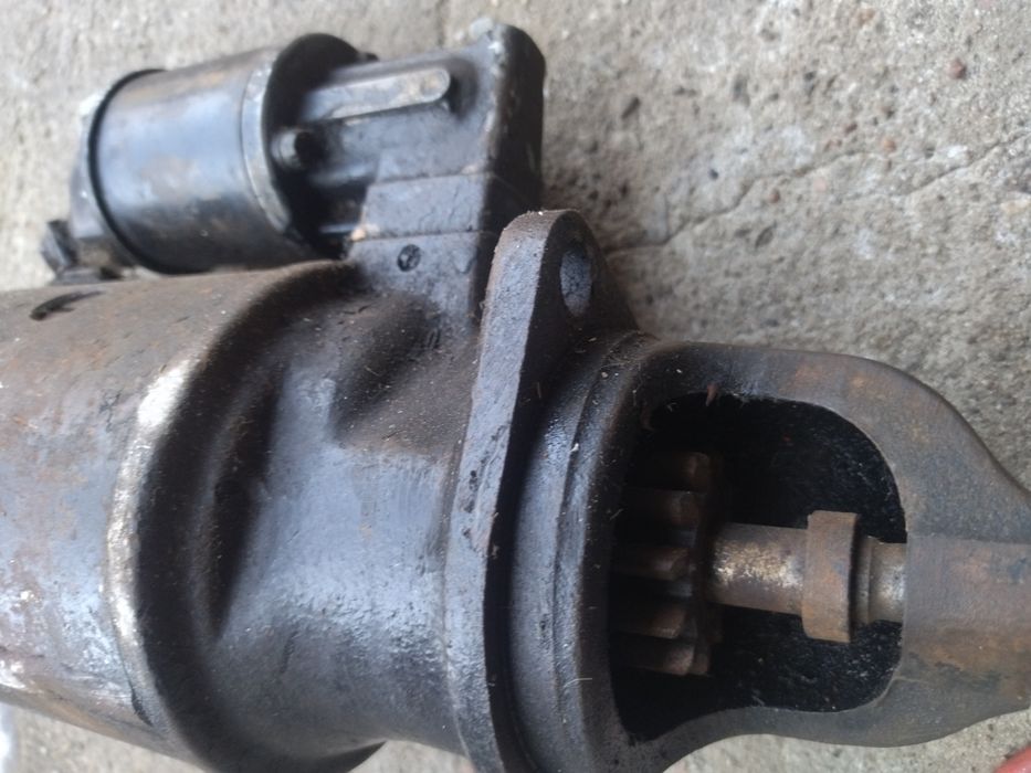 Sprzedam rozrzutnik R66 Bosch