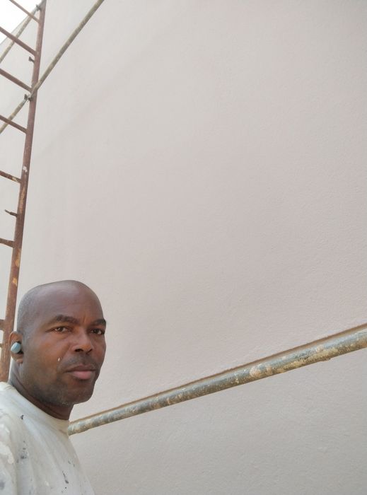 Pintor Profissional e Aplicação de Piso Flutuante – Porto e Vila Nova de Gaia
