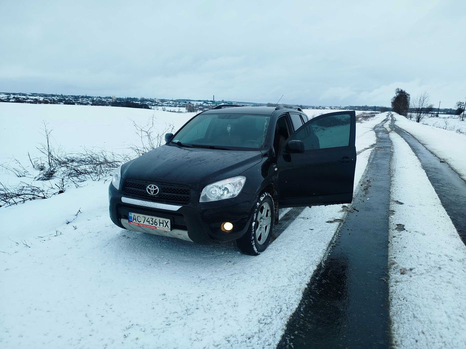 Продам тойота рав 4