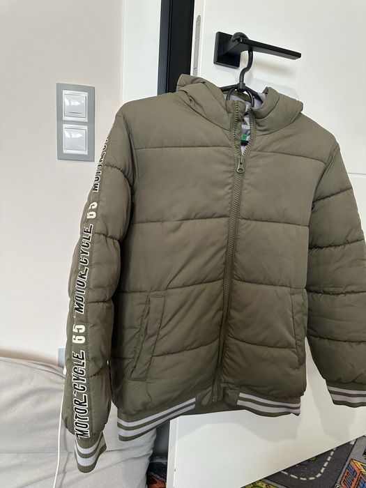 Куртка benetton 8-9 років