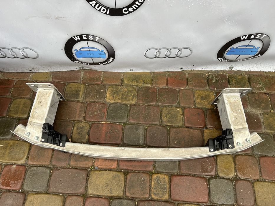 Audi A4 B9 Підсилювач бампера а4 б9 підсилювачі бампера бокові