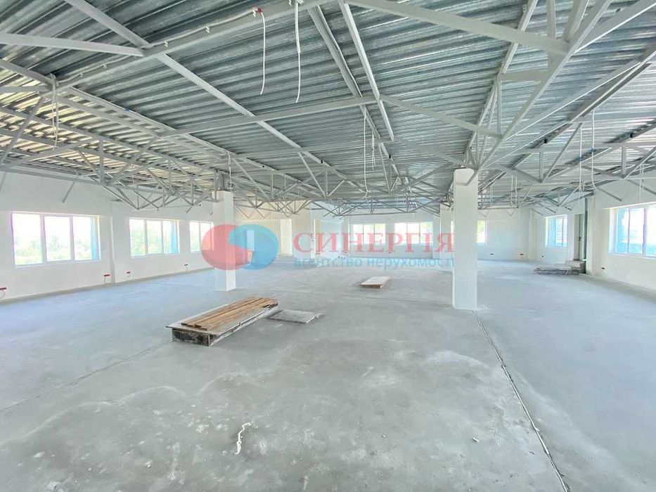 Будівля 2510м пр.Шухевича поруч Sky Mall, Оболонь