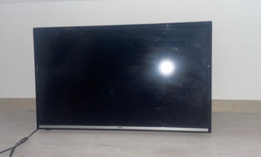 Telewizor JVC led