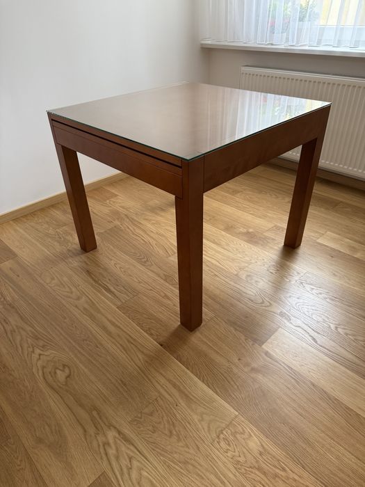 Rozkladany Stół Bukowy 90x90  cm kompletem 4 krzesel