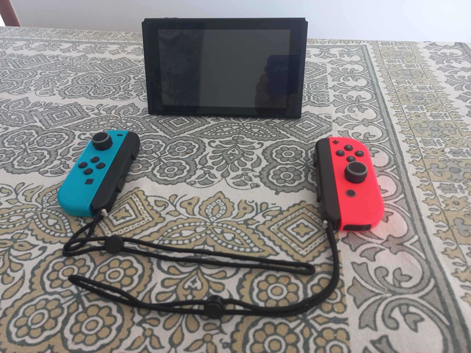 Nintendo Switch V1 Americana
