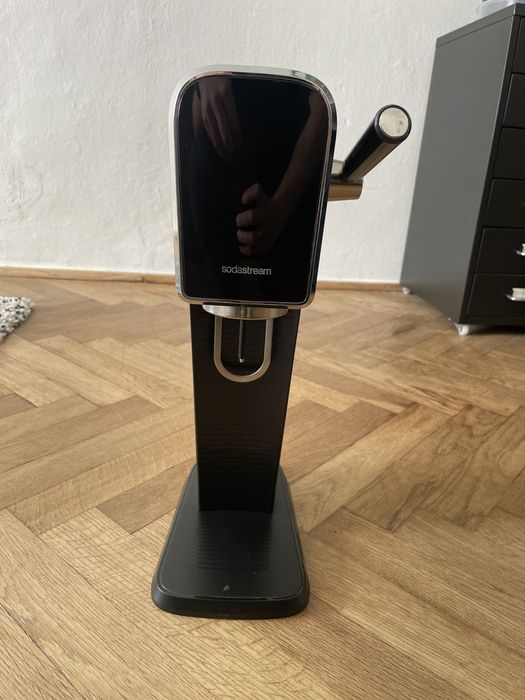 Sprzedam Sodastream Art czarny + butelka + dwa naboje