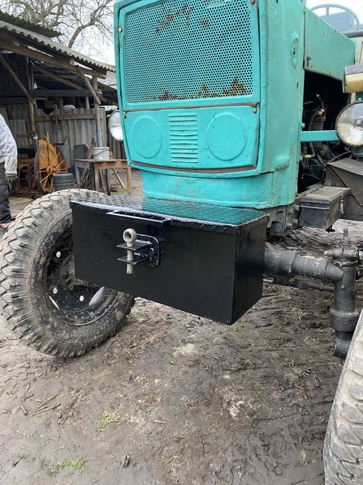 Противага-ящик для інструментів, балансир, противовес ЮМЗ