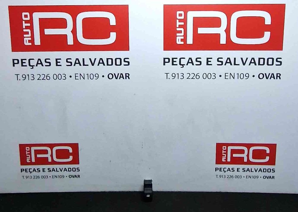 Comando / Botão / Interruptor Vidros Frente Direito 96751118ZD - PEUGEOT 208 I