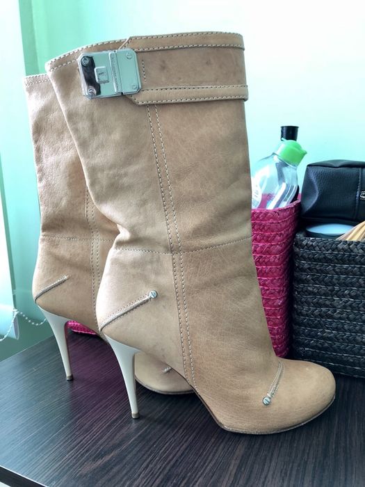 Сапоги Costume National, 38р