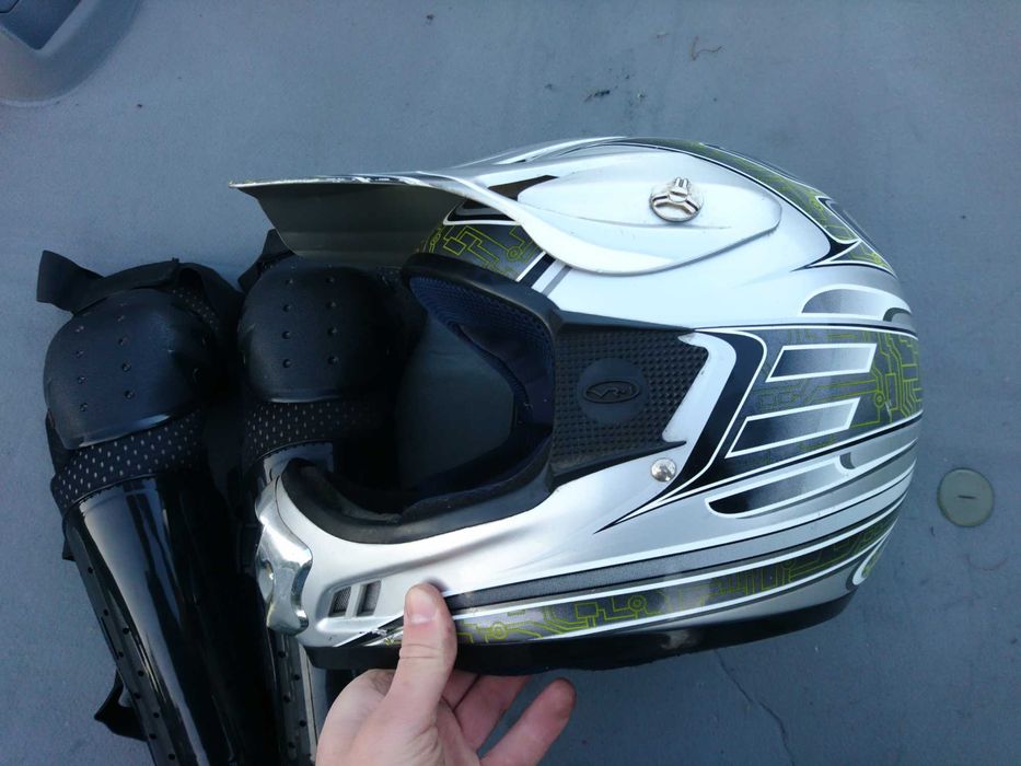 Rower Kask mx mtb Downhill kross enduro M ochraniacze na kolana skuter