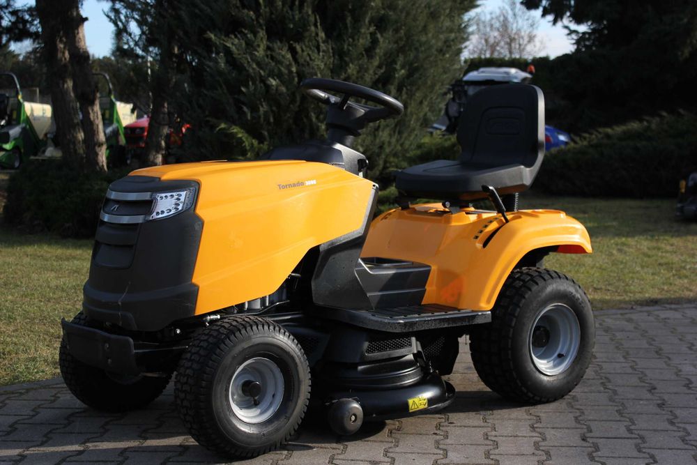 Stiga Estate 3098 Traktorek kosiarka Briggs & Stratton