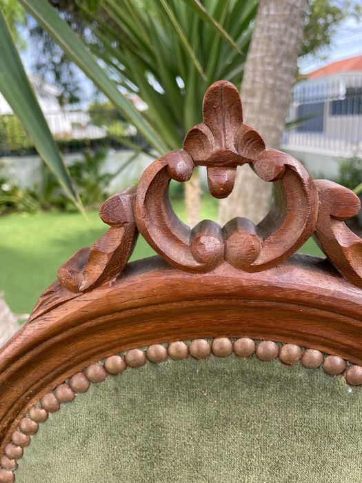 8 cadeiras em madeira maciça, para mesa de jantar
