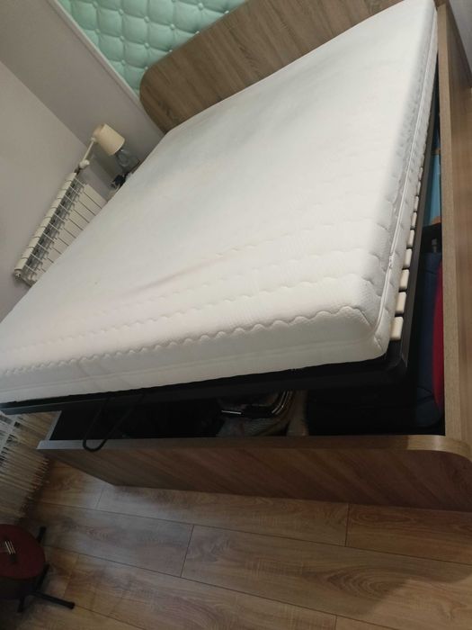 Łozko drewniane 160/200 z funkcją szafy