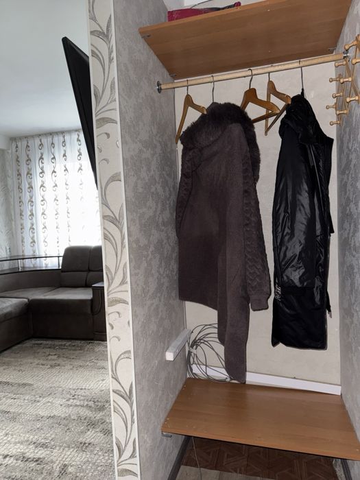 Здам подобово 3-кімнатну картиру.