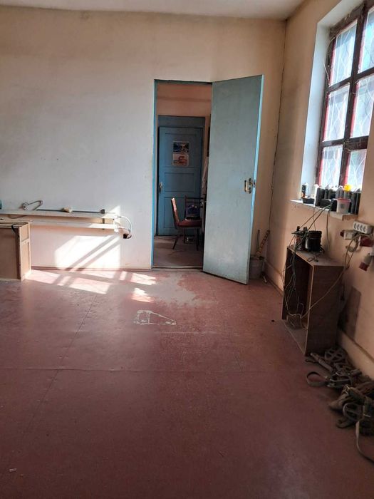 Здається спеціальне приміщення 135 кв.м 0962